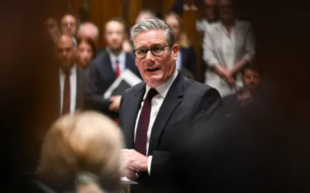 Starmer Shakes Up Top Team After Deputy Rayner Quits