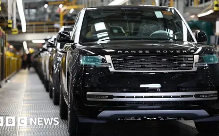 Jaguar Land Rover staff to stay at home in cyber attack fallout