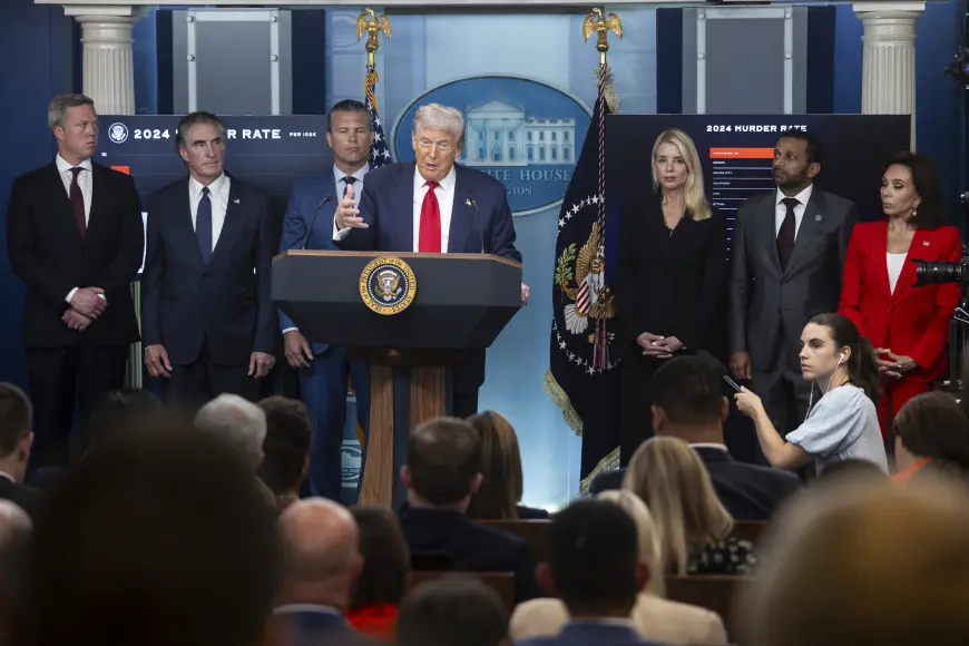 Trump Proposes Land Swap to End Russia-Ukraine War